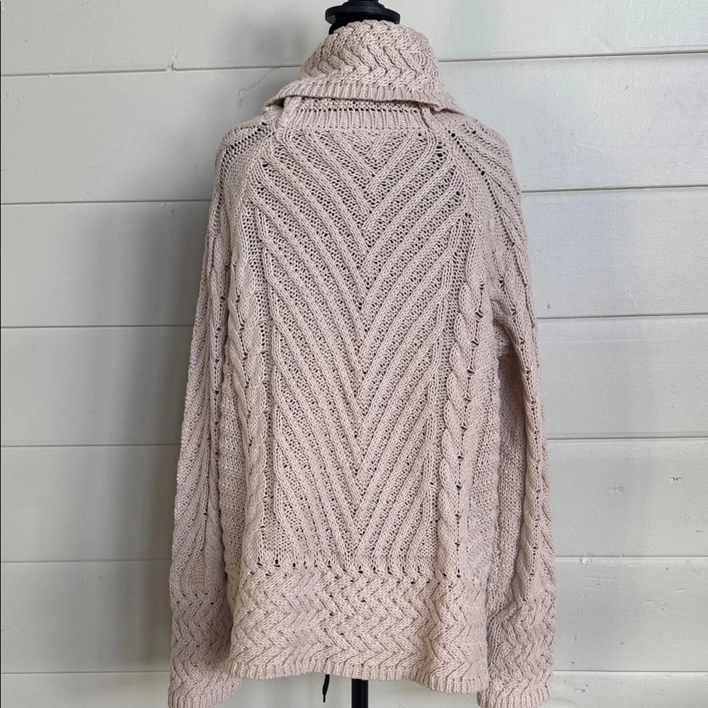 Hem & Thread Cozy Cable Knit Turtleneck Cowl-neck Sweater Women’s size L - Picture 4 of 14